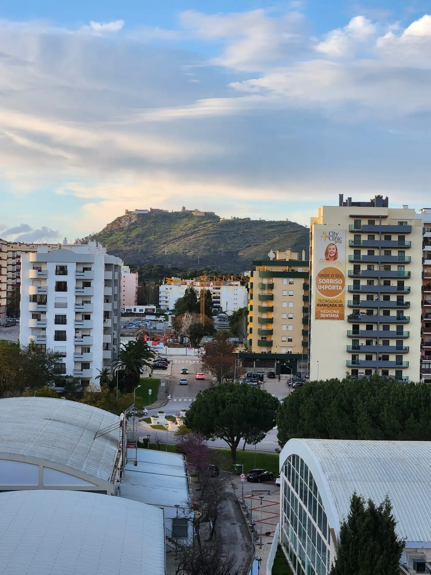 Apartamento Moderno em Setúbal com Vista para a Cidade e Montanha - Image 6